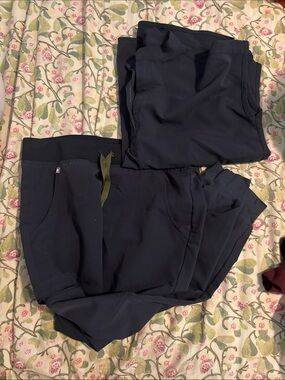 Figs quiet navy